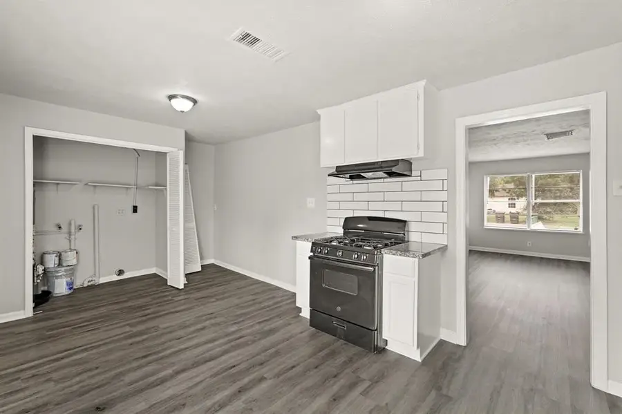 6314 Crestville Street, Houston, TX 77033 - #3