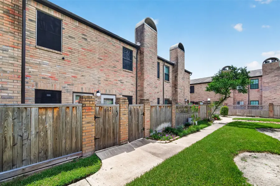 9850 Pagewood Lane #807, Houston, TX 77042 - #2