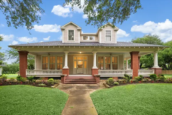 209 E Caney Street, Wharton, TX 77488