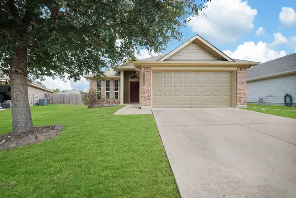 110 Oakwood Court, Huntsville, TX 77320