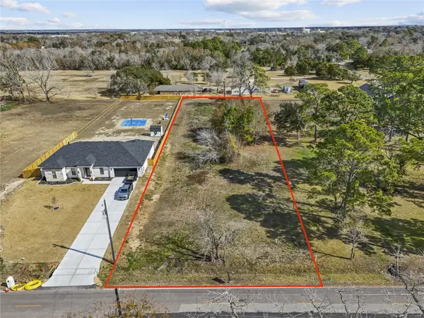 2256 Mamie Ford Road, Alvin, TX 77511