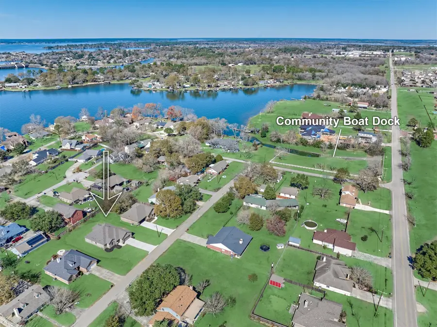 10473 Valley Drive N, Willis, TX 77318 - #3