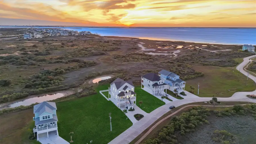 25935 Bay Breeze Drive, Galveston, TX 77554 - Image #2