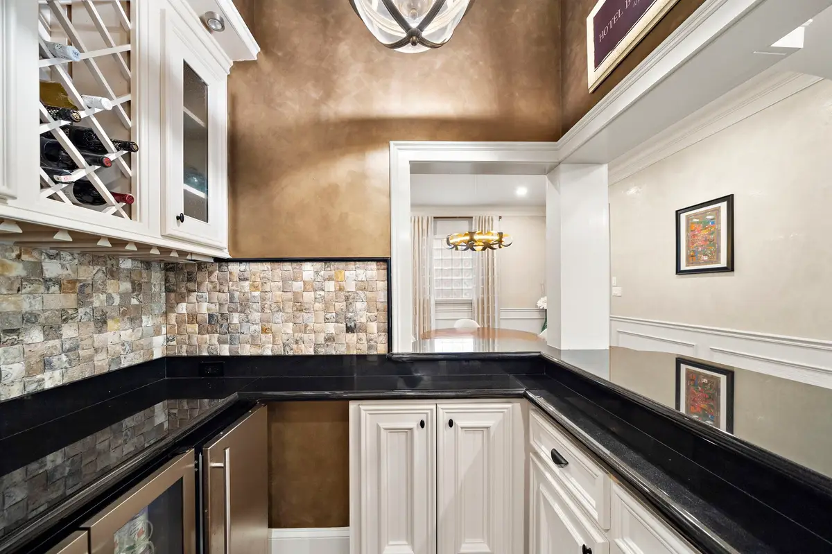 1229 Ripple Creek Drive, Houston, TX 77057 - Image #1