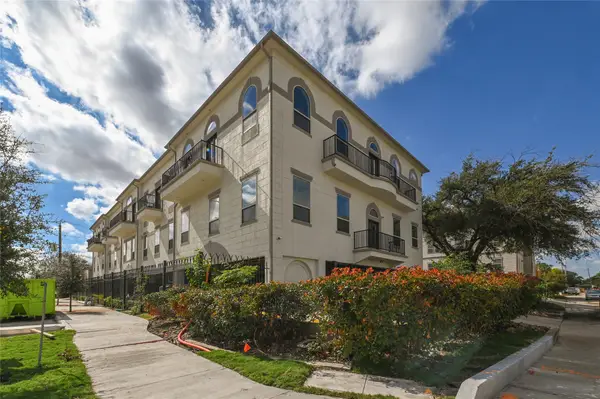 5801 Winsome Lane #305, Houston, TX 77057
