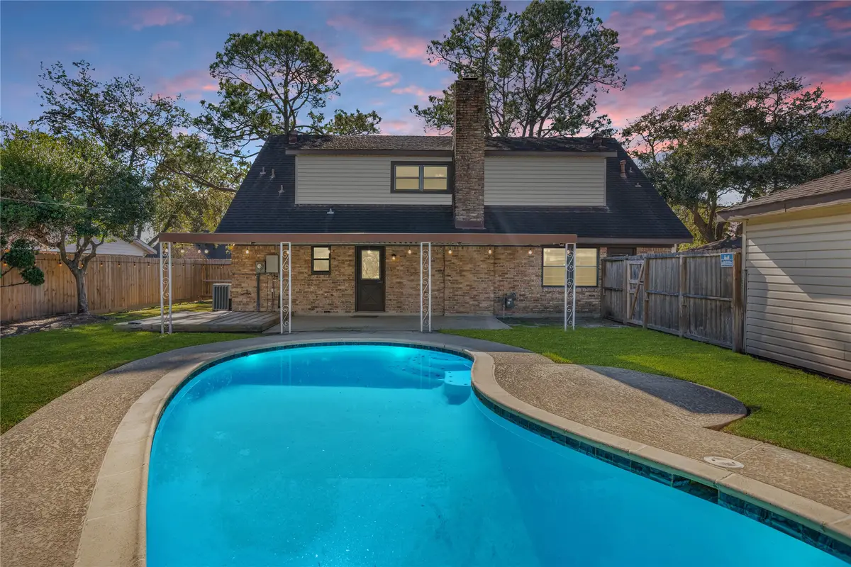 2107 N Fisher Court, Pasadena, TX 77502 - Image #1