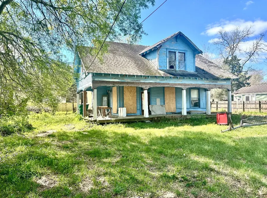 445 W Hartel Street, Sour Lake, TX 77659 - #3
