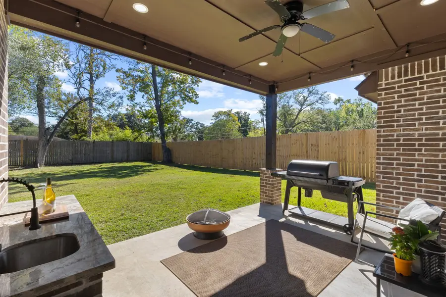 245 W Caldwood Drive, Beaumont, TX 77707 - Image #3