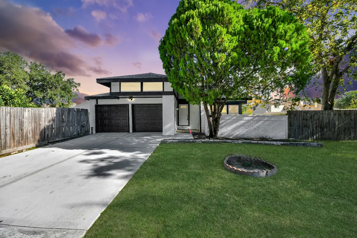 2911 Meadowgrass Lane, Houston, TX 77082 - Image #1