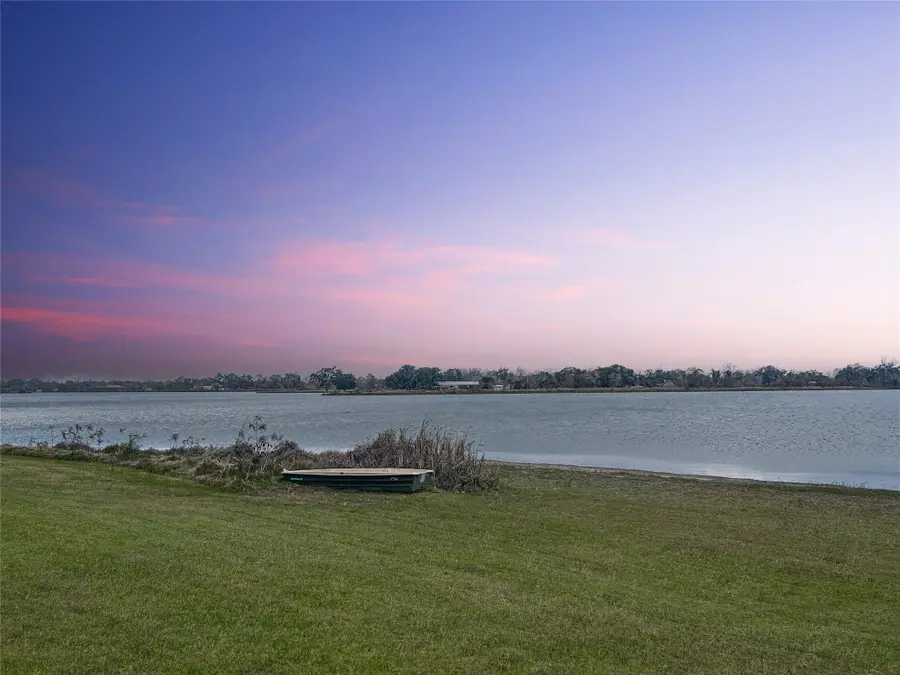 626 Sunset Trail, Angleton, TX 77515 - #3