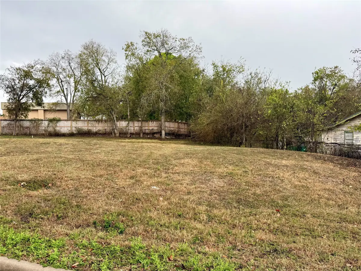 699 N Market Street, Brenham, TX 77833 - Image #1