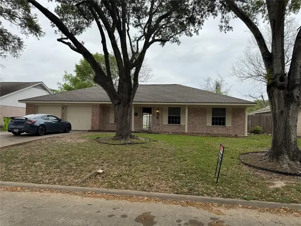 815 Klare Avenue, Rosenberg, TX 77471