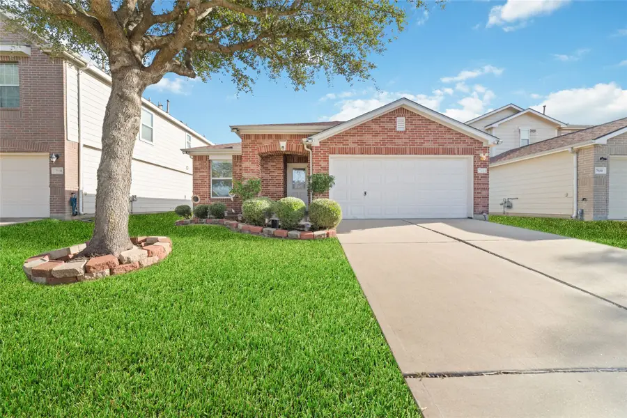 7554 Appleberry Drive, Cypress, TX 77433 - Image #2
