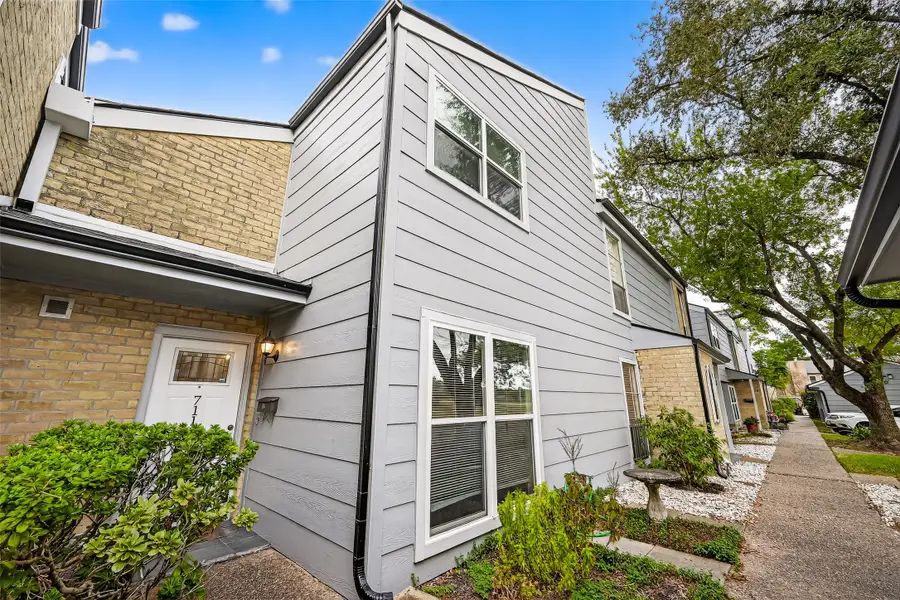 711 Worthshire Street, Houston, TX 77008 - Image #3