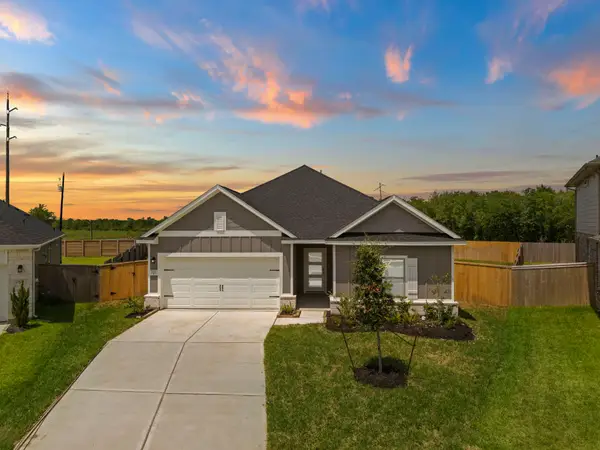 202 Orchard Laurel Drive, Alvin, TX 77511