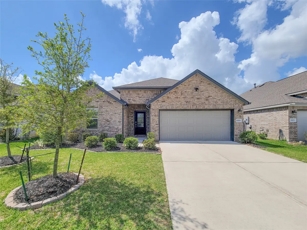 9319 Pavonia Fawn Drive, Baytown, TX 77521 - #1