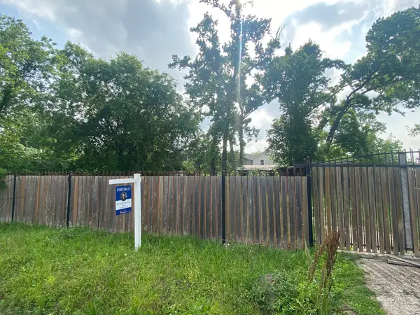 9417 Pembrook Street, Houston, TX 77016