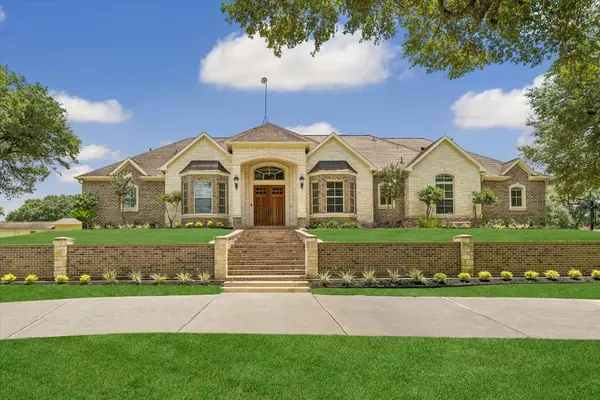 515 Otto Street, East Bernard, TX 77435