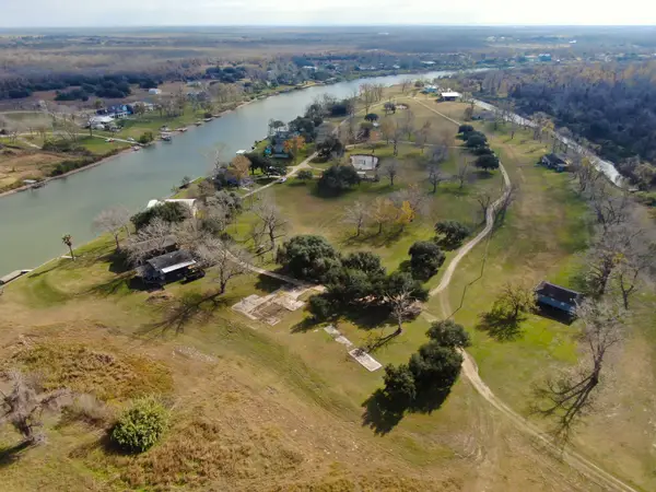 596 Exotic Isle Street, Matagorda, TX 77457