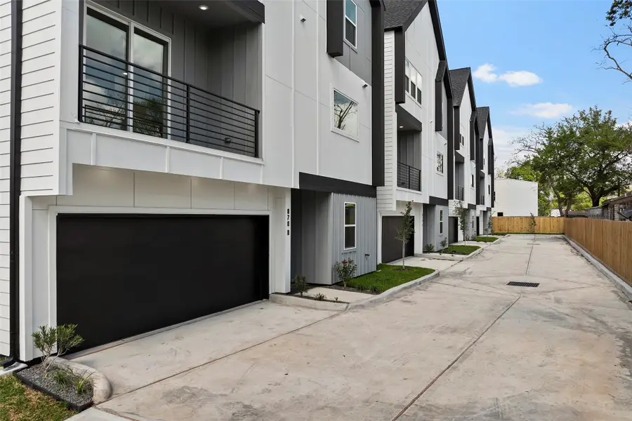 870 W Little York Road #B, Houston, TX 77091 - #2