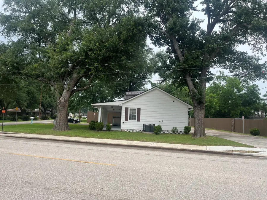 715 Kane Street, Tomball, TX 77375 - #3