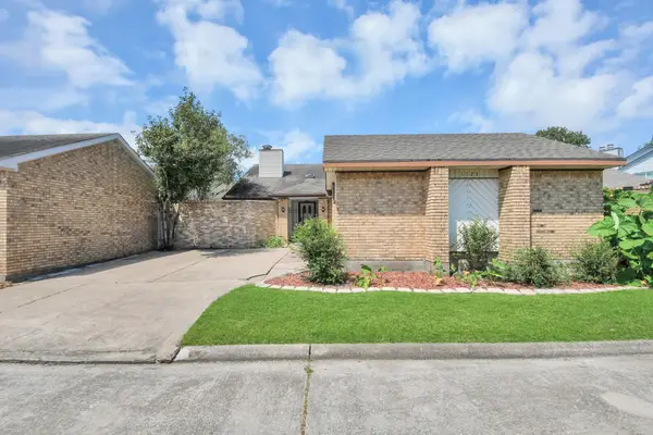 1723 Plumbwood Way, Houston, TX 77058
