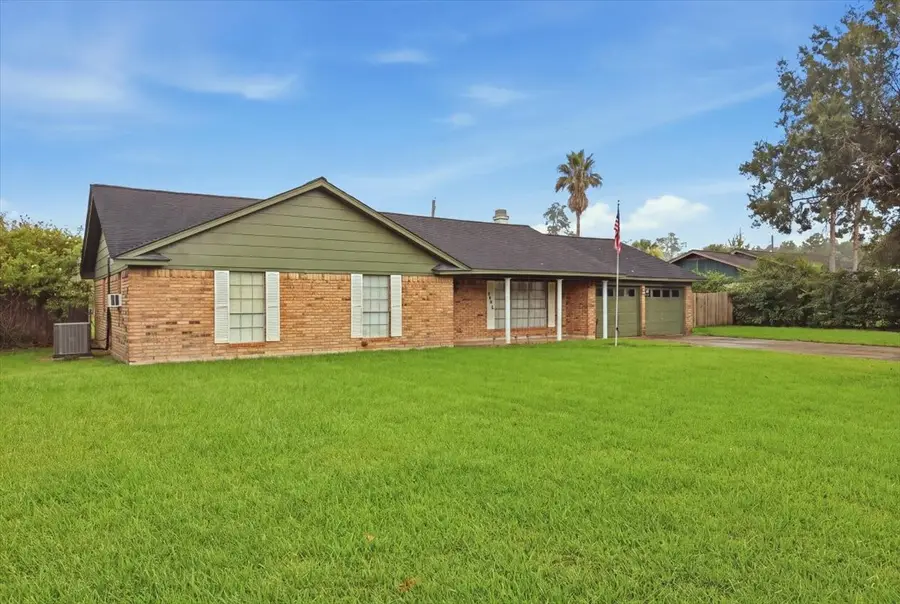 8408 Friar Tuck Drive, Orange, TX 77632 - #2