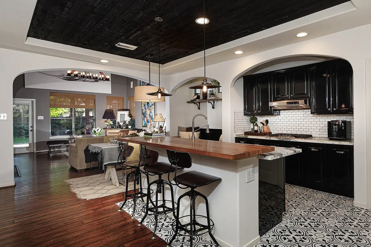 63 Douvaine, The Woodlands, TX 77382 - #1