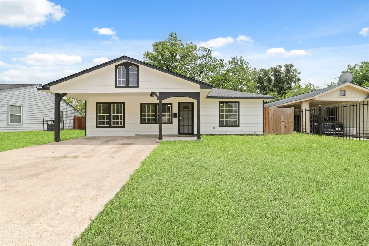 6905 Kassarine Pass, Houston, TX 77033 - #1