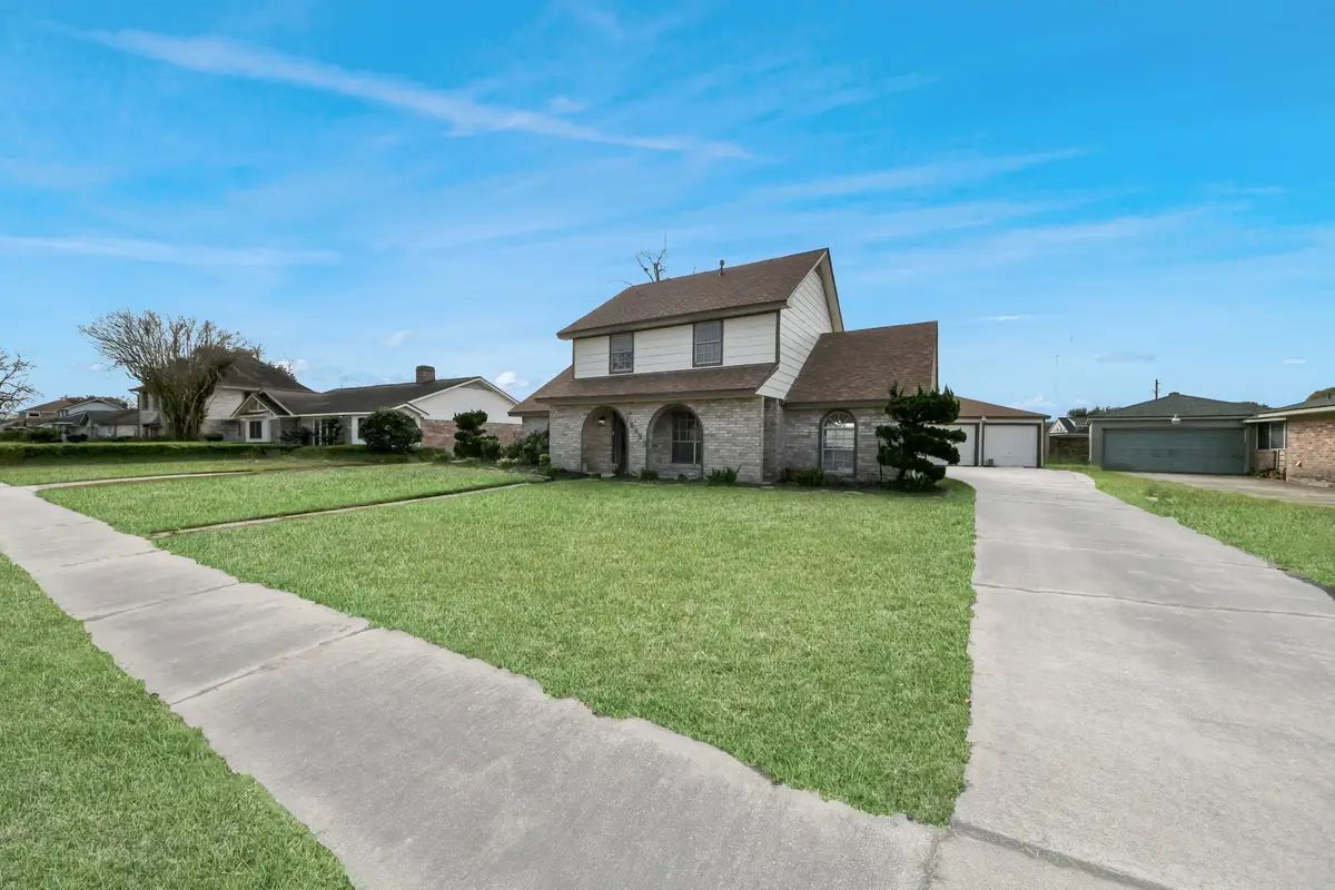 15423 Ridingwood Drive, Missouri City, TX 77489 - Image #1