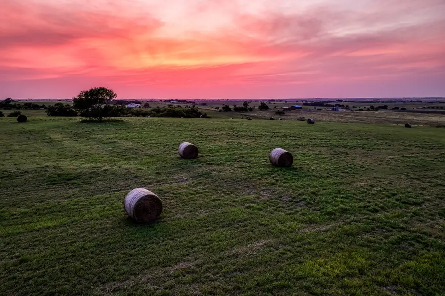 3575 County Road 271, Moulton, TX 77975 - #3