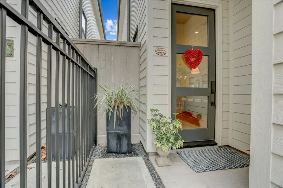 1014 Ashland Street, Houston, TX 77008 - Image #2