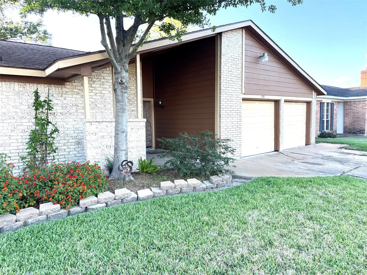 254 Evanston Street, Houston, TX 77015 - #1