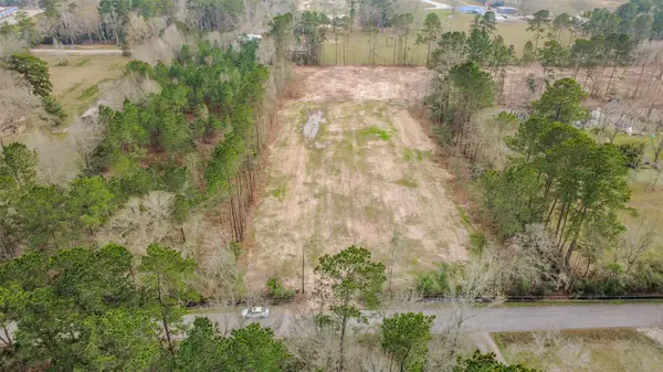 85 County Road 301 S, Dayton, TX 77535