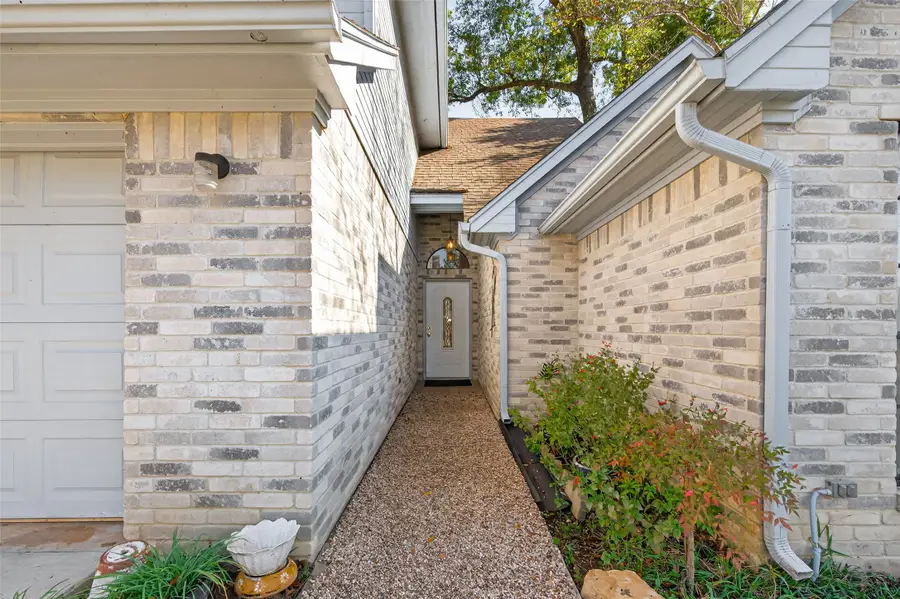 4906 Pleasure Lake Lane, Willis, TX 77318 - Image #3