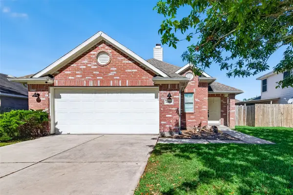 8223 Montego Bay Drive, Baytown, TX 77523