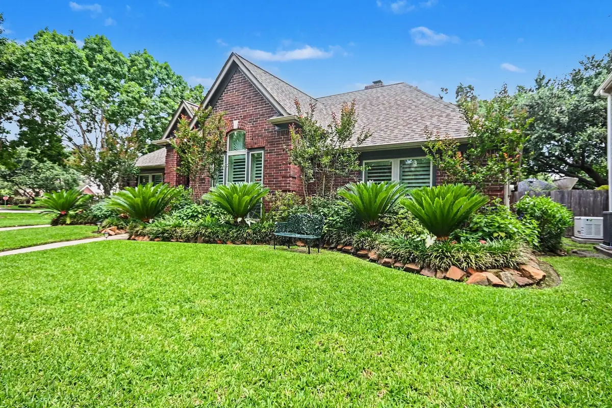 2025 Sandy Coast Circle, League City, TX 77573 - #1