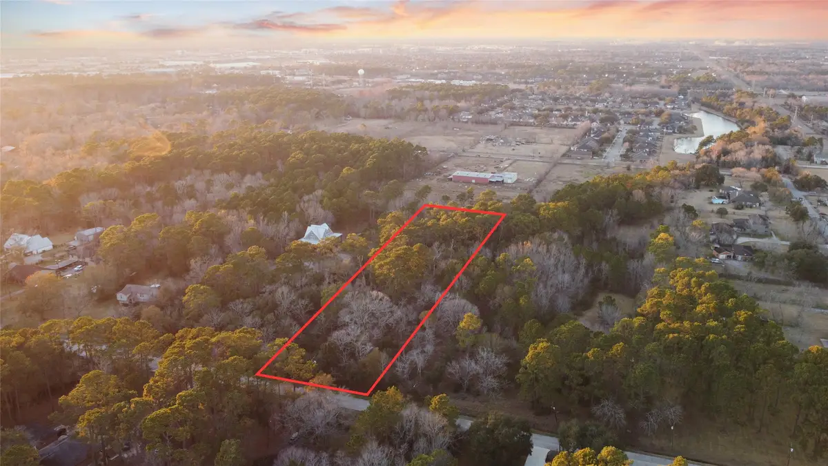 2005 Sunset Drive, Dickinson, TX 77539 - #1