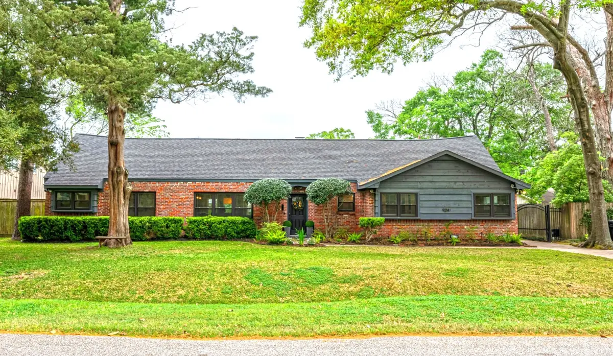 9214 Rangely Drive, Houston, TX 77055 - Image #1