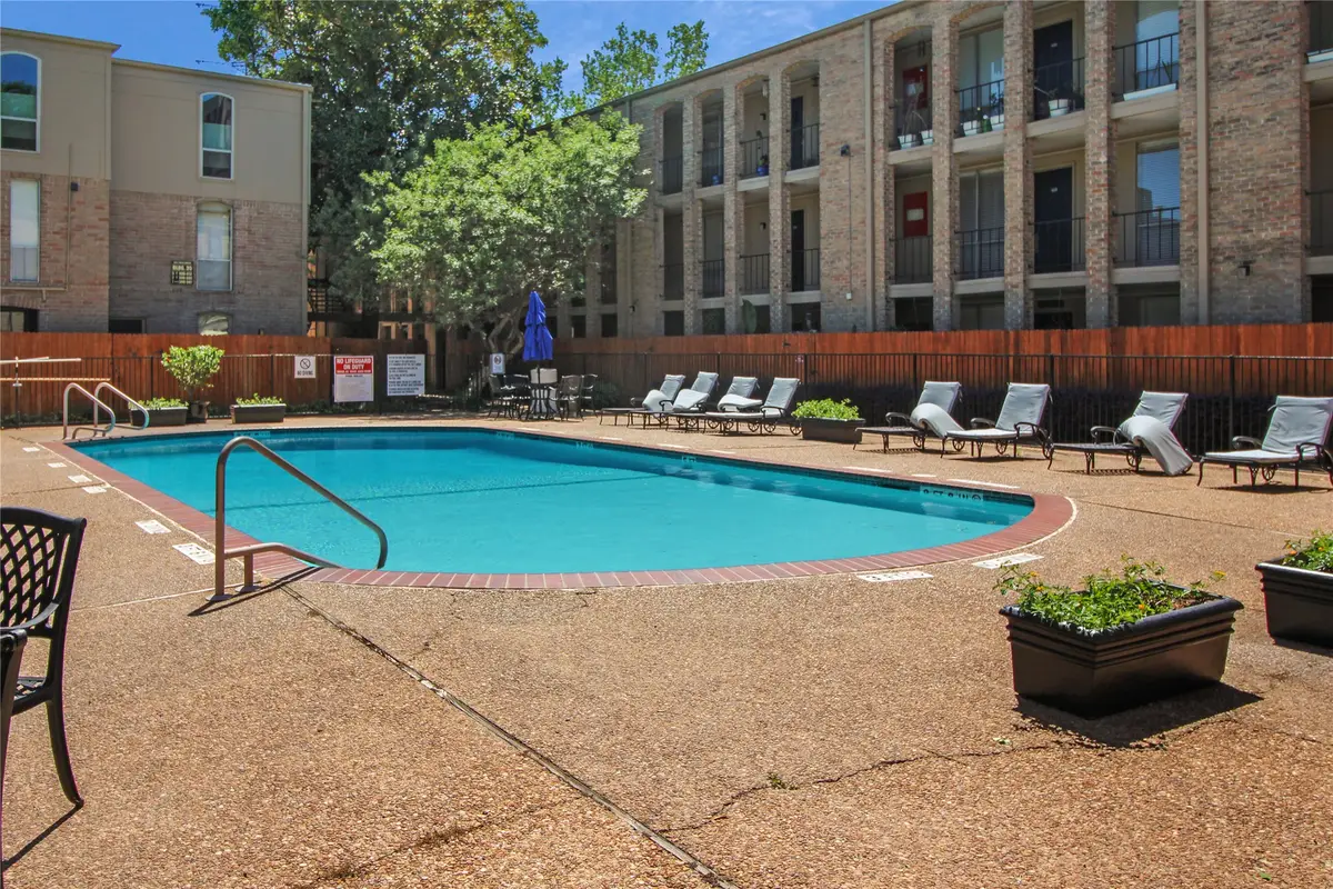 4631 Wild Indigo Street #574, Houston, TX 77027 - Image #1