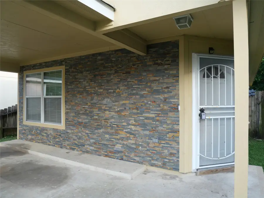 6603 Schambray Street, Houston, TX 77085 - #3