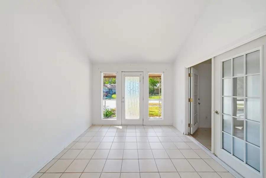 16957 Glen Eagle Drive, Conroe, TX 77385 - Image #2