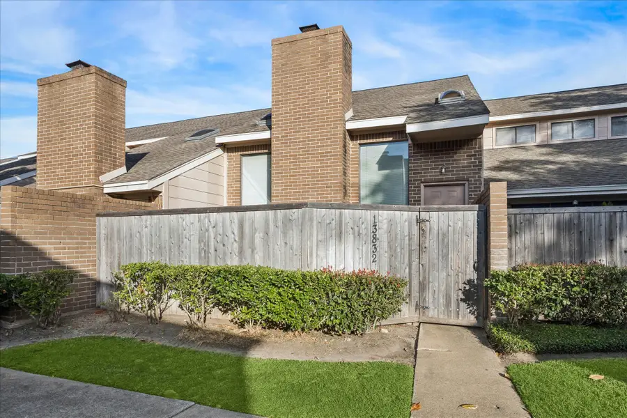 13832 Hollowgreen Drive #102, Houston, TX 77082 - Image #2