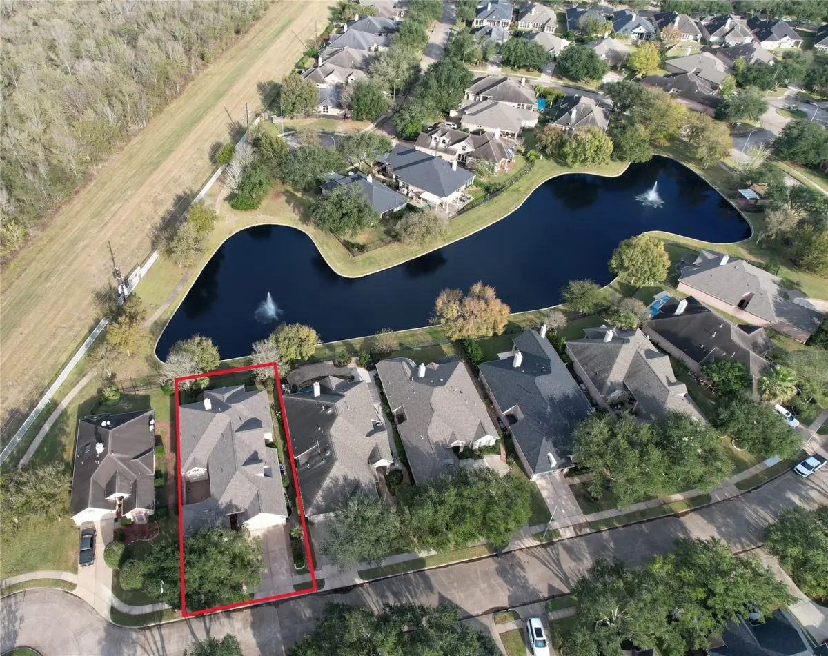 8715 Rippling Water Drive, Sugar Land, TX 77479 - Image #1