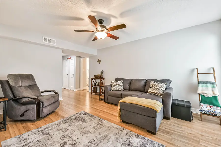 7600 Emmett F Lowry Expressway #904, Texas City, TX 77591 - #2