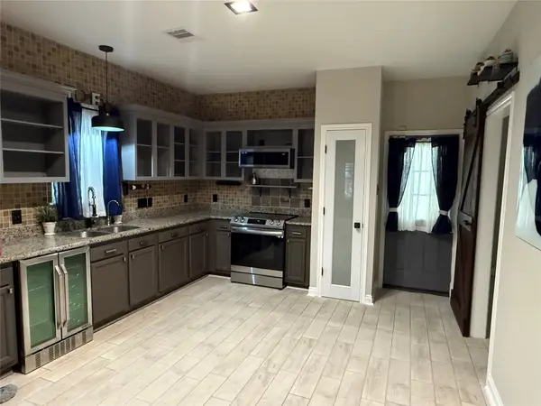7985 Saint Louis Street, Houston, TX 77028