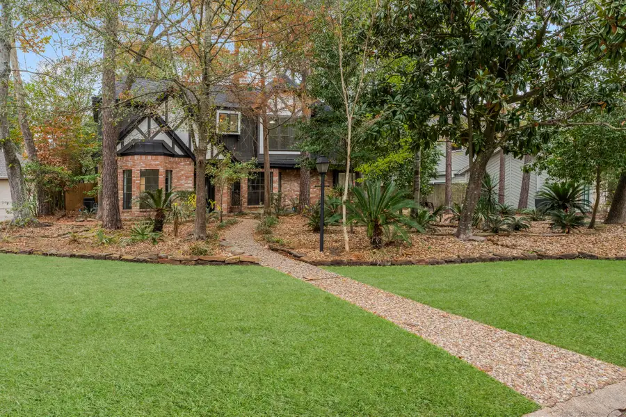 6 Thornhedge Court, The Woodlands, TX 77381 - #2