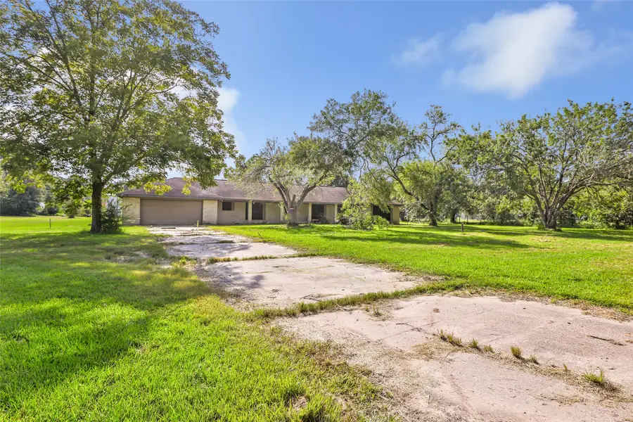 346 County Road 2270, Cleveland, TX 77327 - Image #2