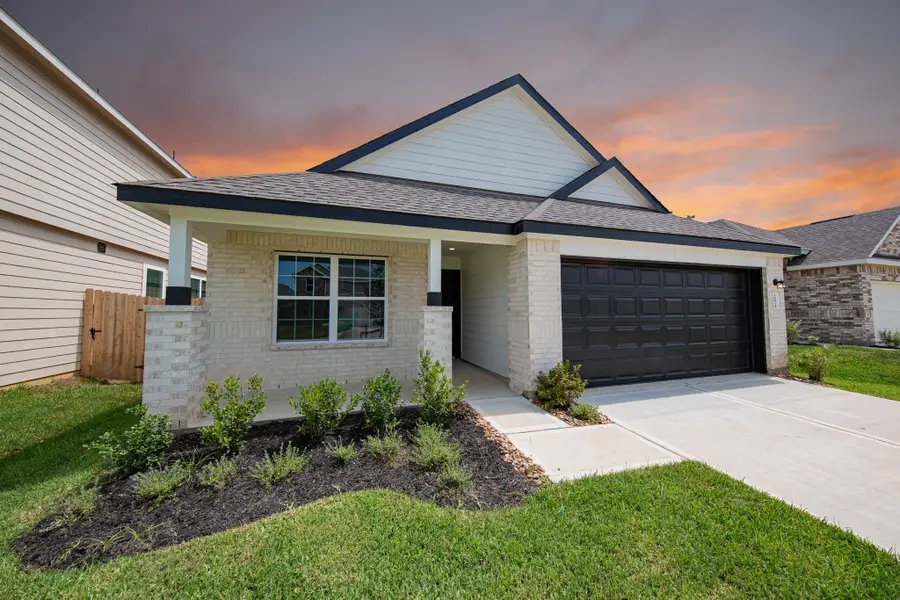 16912 Hazelnut Drive, Conroe, TX 77302 - Image #3