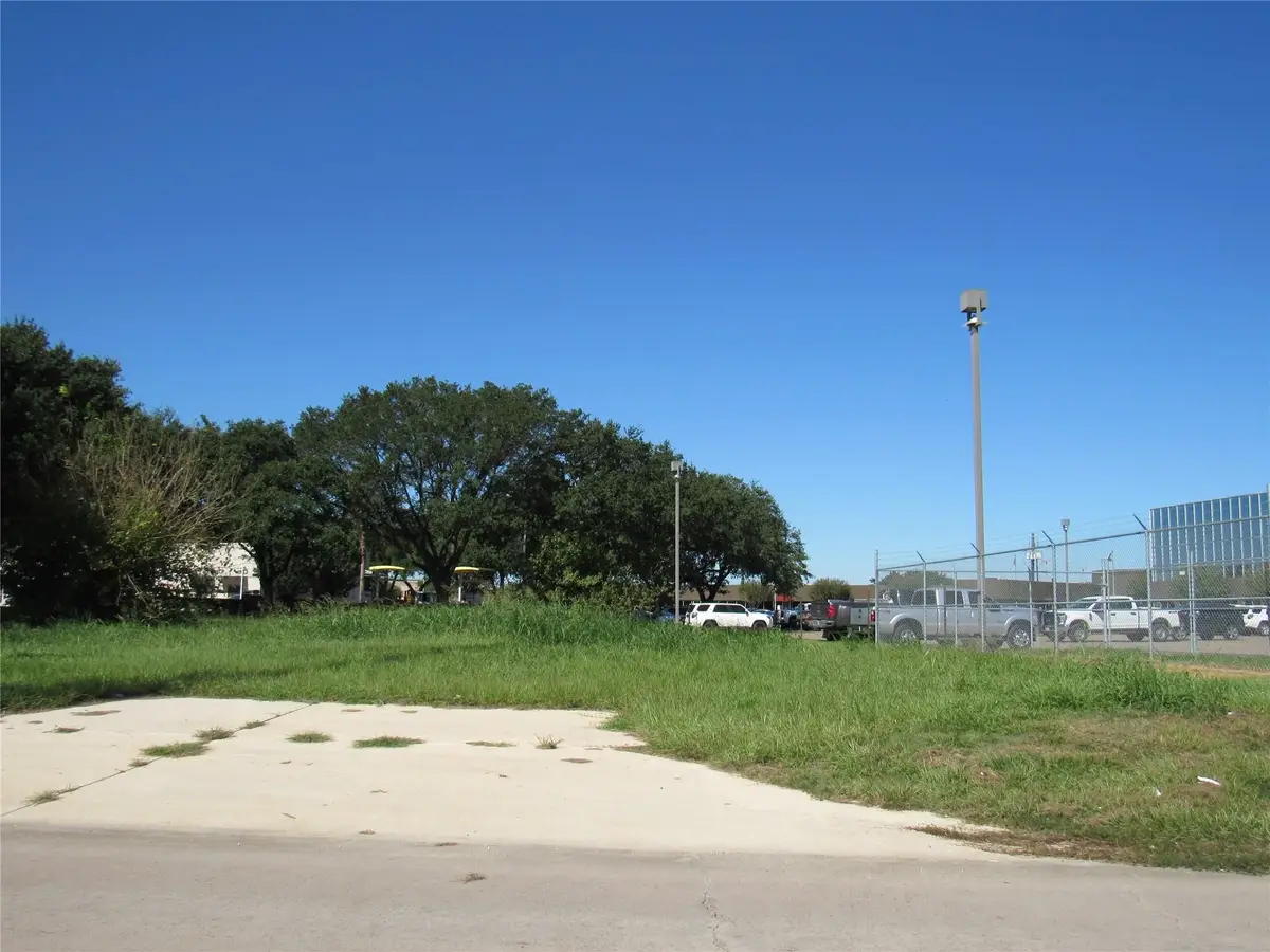 3735 Red Bluff Road, Pasadena, TX 77503 - #1